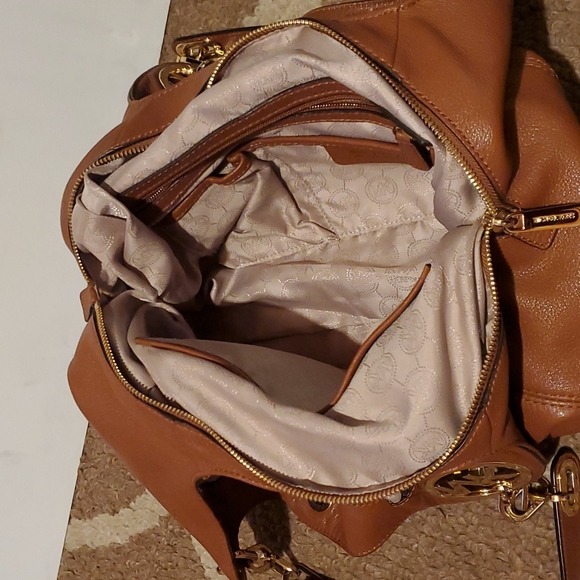 Michael Kors Fulton Tan Hobo Chain Purse - Picture 6 of 14